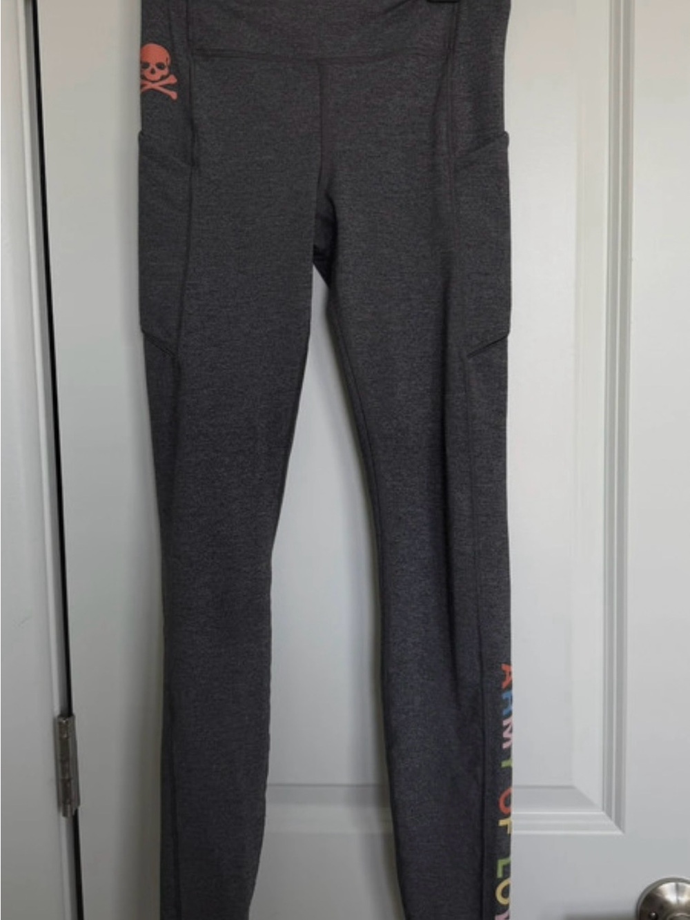 Gray Athletic Leggings with Side Pockets
